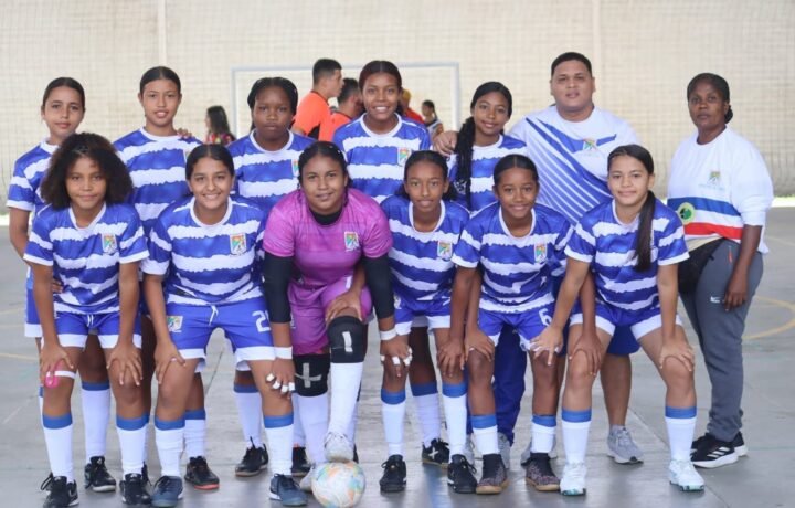 Carepa avanza a semifinales del fútbol sala femenino prejuvenil — Urabá Deportivo