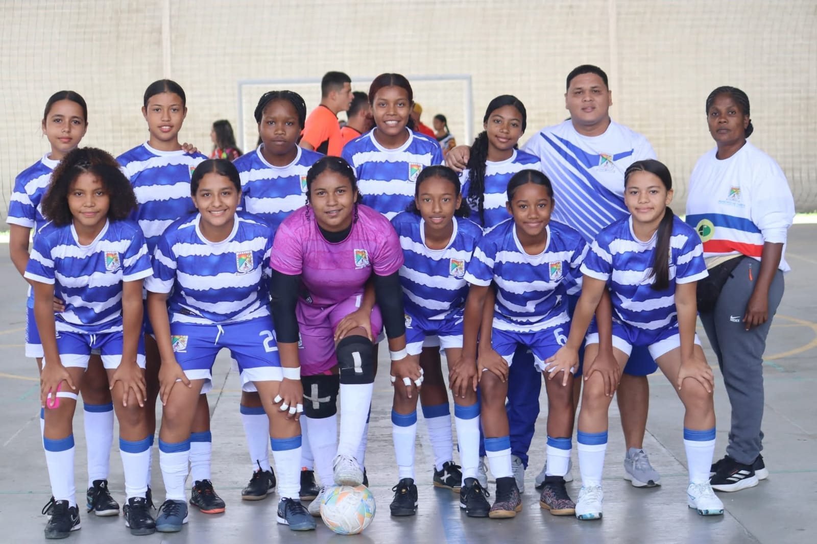 Carepa avanza a semifinales del fútbol sala femenino prejuvenil — Urabá Deportivo